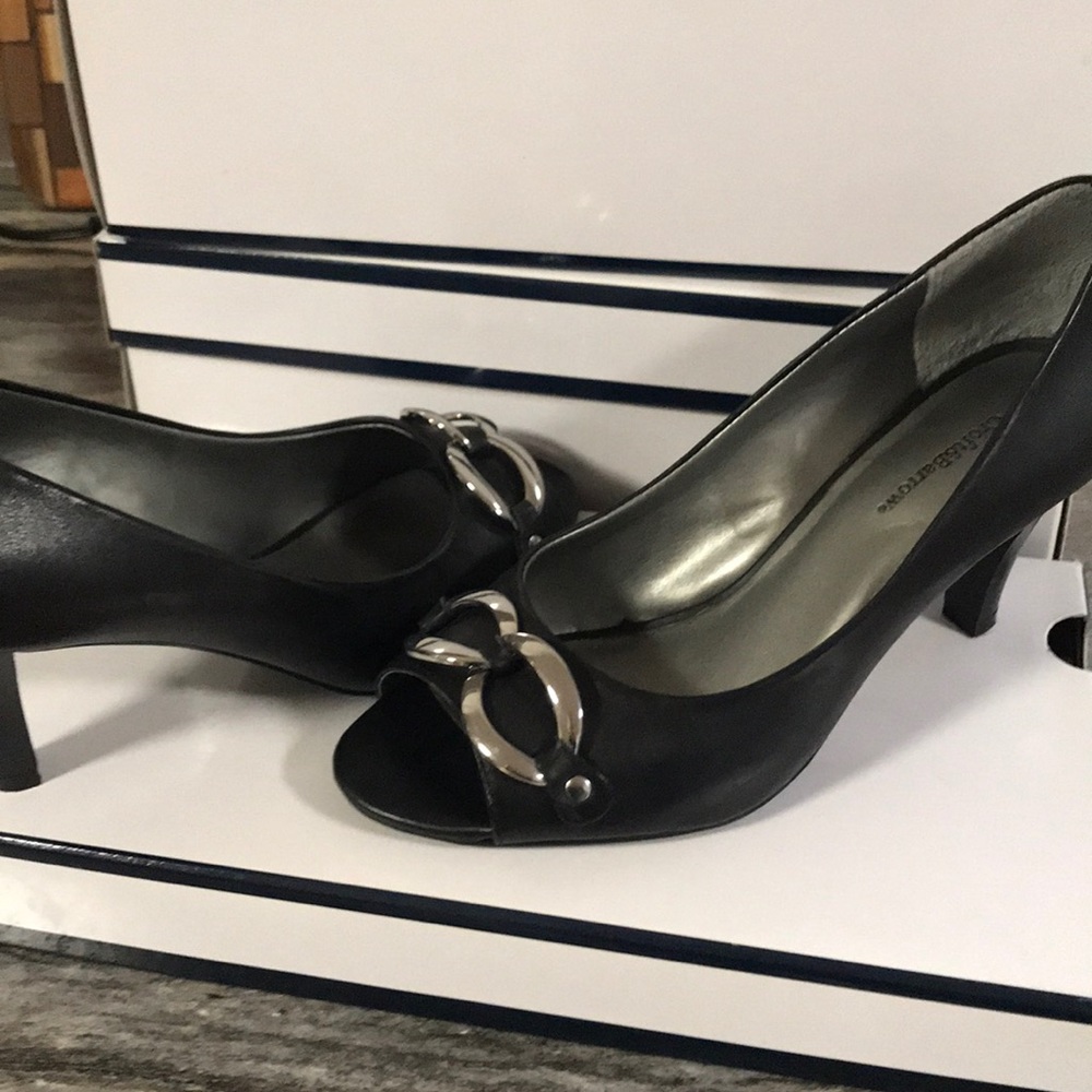 Croft and Barrow black heels